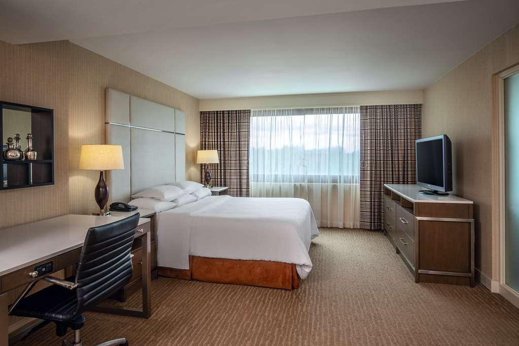 Embassy Suites By Hilton Boston Waltham Room photo