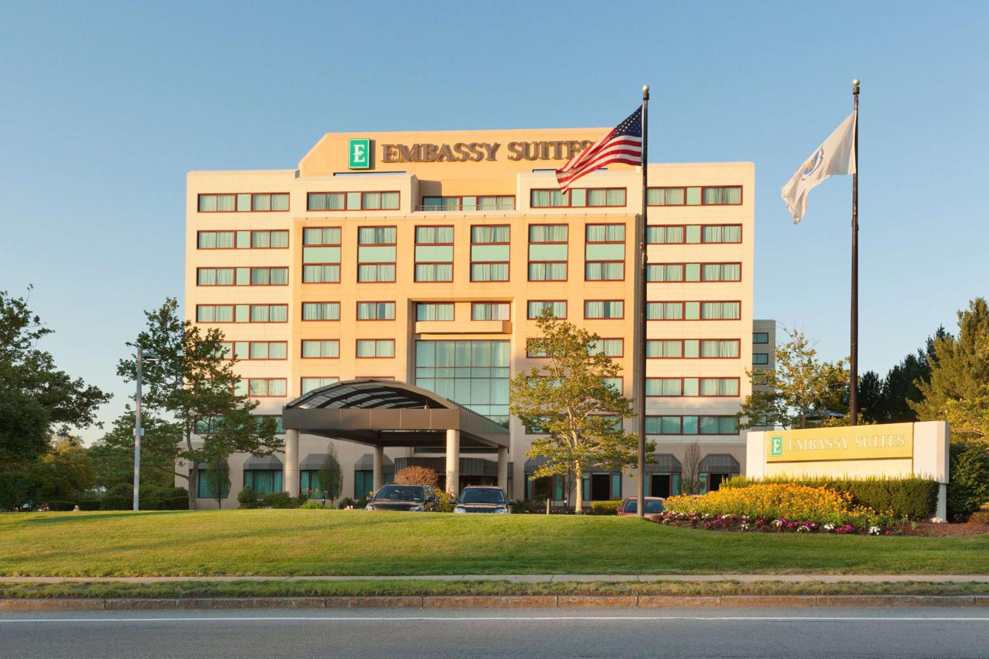 Embassy Suites By Hilton Boston Waltham Exterior photo