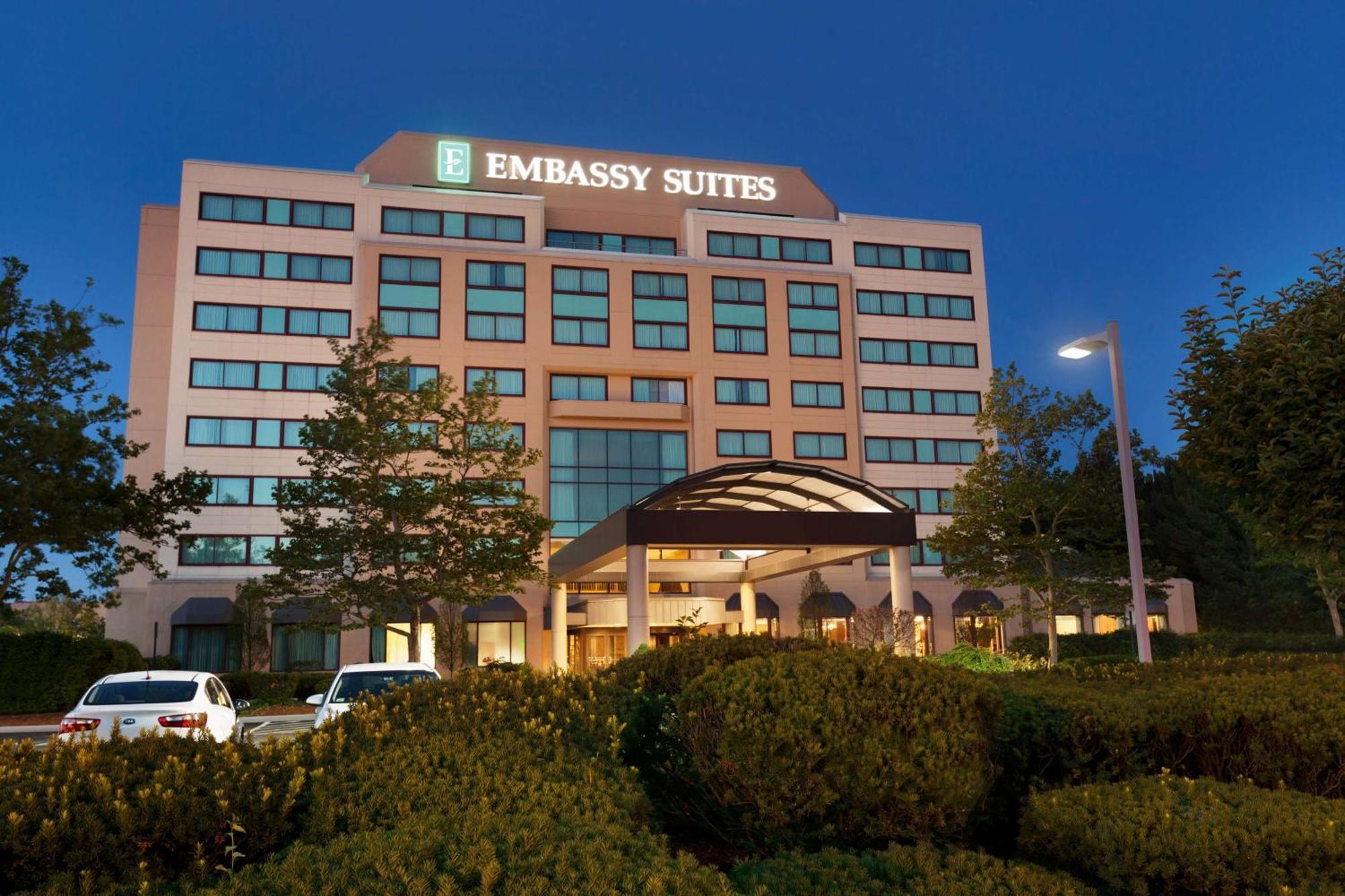 Embassy Suites By Hilton Boston Waltham Exterior photo